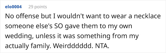 Bridesmaid Asks People Online For Their Take On If She Was Wrong For Refusing To Swap Necklaces With The Bride