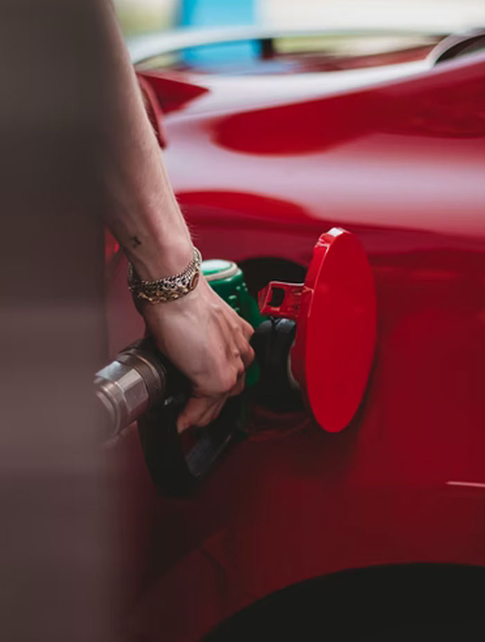 People Who Grew Up Poor Share The Subtle Signs That Show A Person Is Rich (30 Answers)