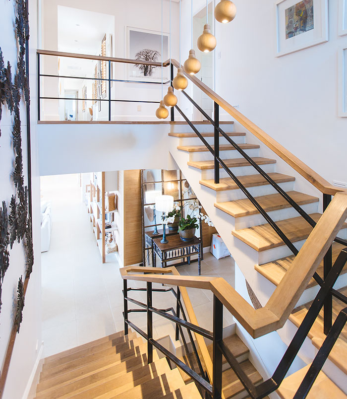 People Who Grew Up Poor Share The Subtle Signs That Show A Person Is Rich (30 Answers)