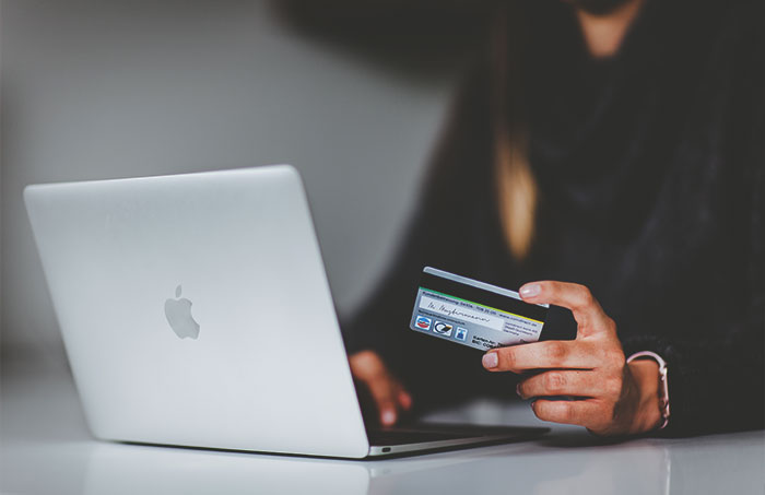 People Who Grew Up Poor Share The Subtle Signs That Show A Person Is Rich (30 Answers)