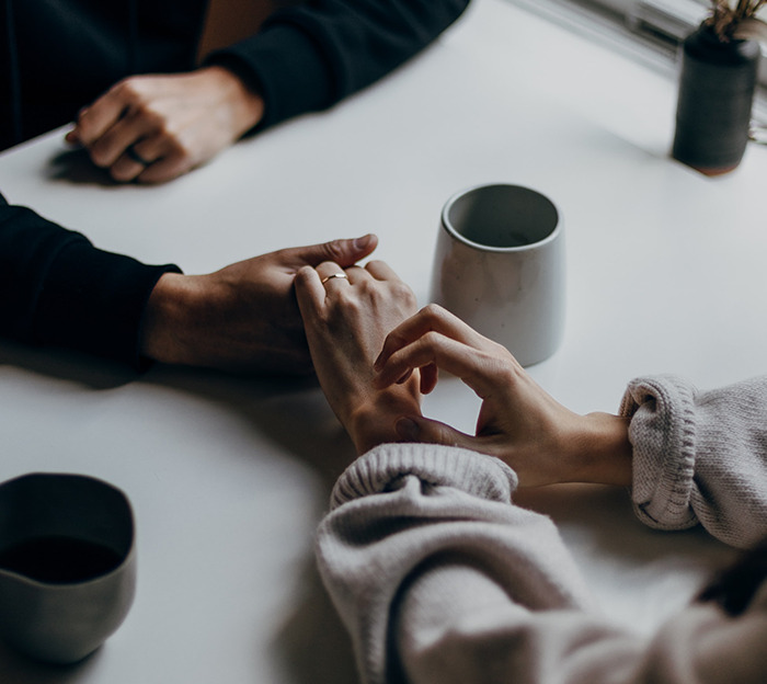 People Who Grew Up Poor Share The Subtle Signs That Show A Person Is Rich (30 Answers)