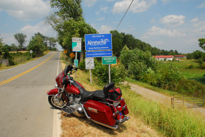 16-Year-Old Was Rescued From A 61-Year-Old Man When She Used A Hand Gesture She Learned On Tiktok To Signal Abuse