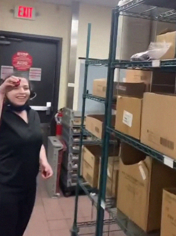 Guy Explains Why He And His Team Quit From Wendy's, Goes Viral On Twitter