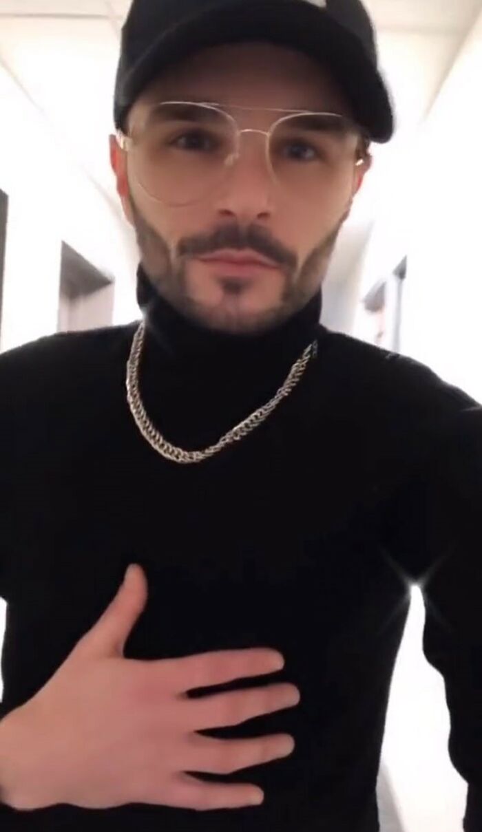 Woman Hears Radio Host Ranting About A New Neighbor, Turns Out It’s About Her Woman Hears Radio Host Ranting About A New Neighbor, Turns Out It’s About Her