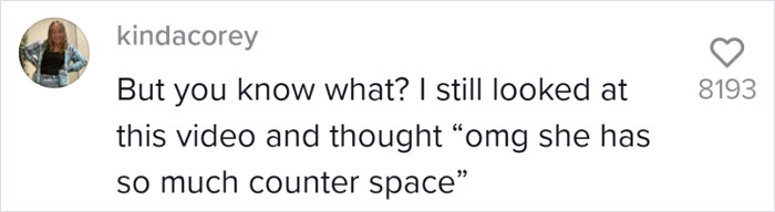 Woman Rents An Apartment In New York For $1,575, Is Shocked After Moving In By The Awful View From Her Only Window Woman Rents An Apartment In New York For $1,575, Is Shocked After Moving In By The Awful View From Her Only Window