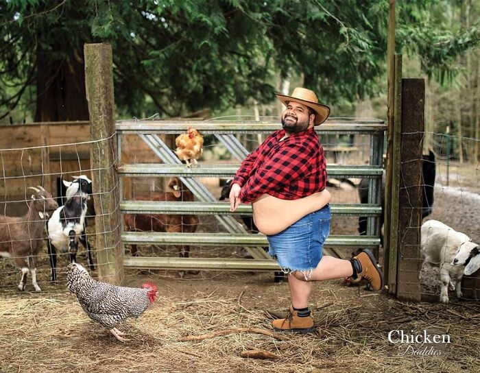 This 'Chicken Daddies' Calendar Will Make Your Day (25 Pics)