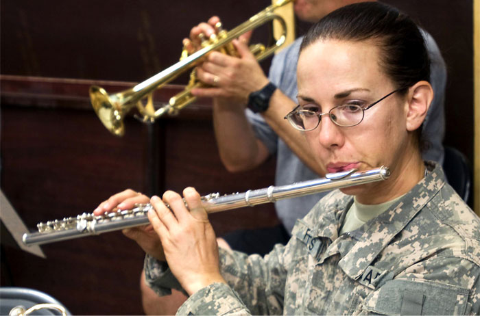 Para las personas sordas: ver músicos tocando instrumentos de viento