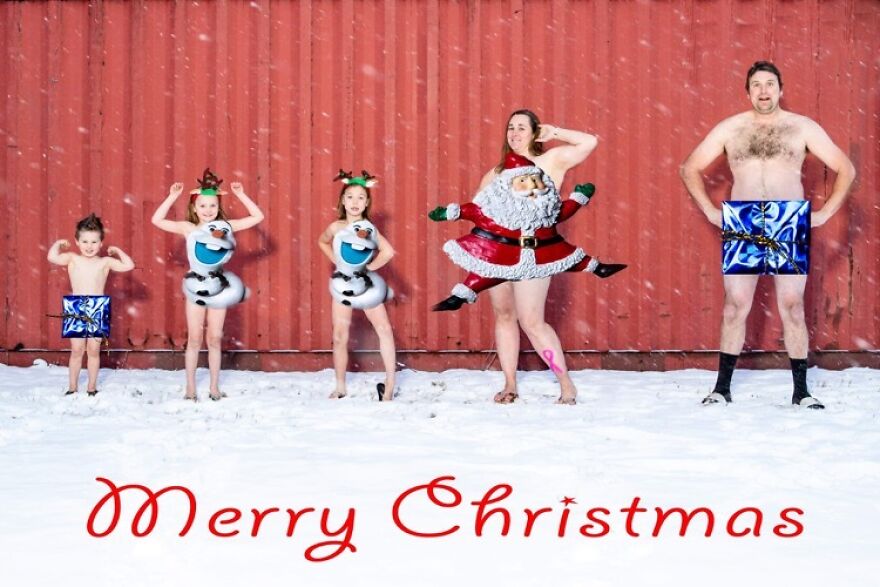 10 Years The Preece Family Has Taken Awkward Christmas Photo That Are So Bad You Love Them 10 Years The Preece Family Has Taken Awkward Christmas Photo That Are So Bad You Love Them