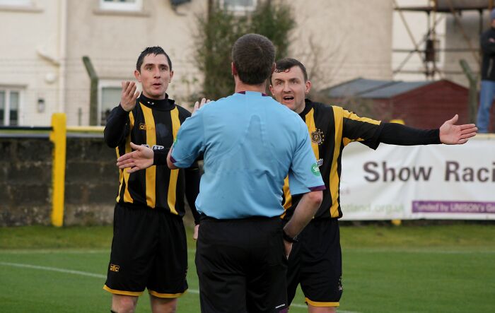 20 Señales sutiles de que alguien es en realidad bastante inteligente