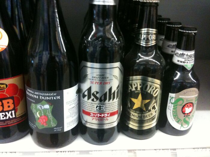 30 People Online Answer "What Are Some Of The 'Guy Code' And 'Girl Code' Unwritten Rules That You Always Follow?"