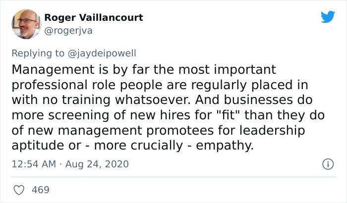 &ldquo;Manager Brought Me Into Her Office Because I Stretched At The Front Desk&rdquo;: 16 Employees Share Reasons For Leaving Their Toxic Jobs