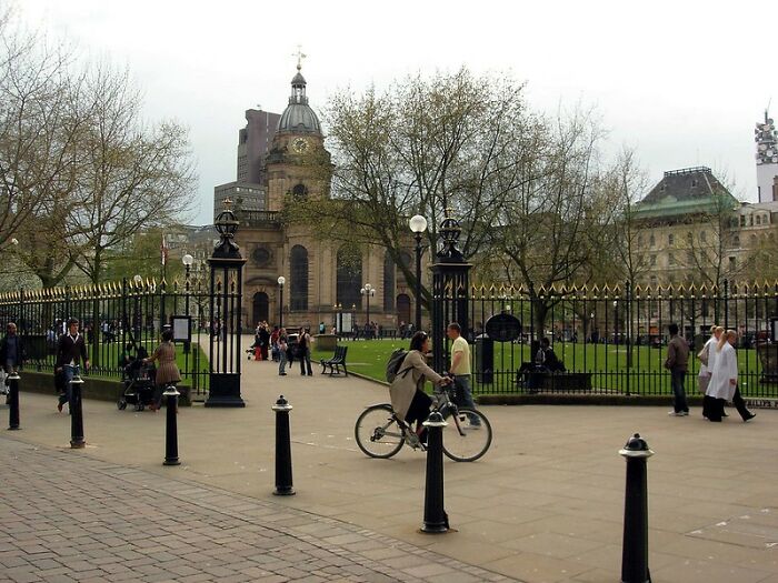 30 Overrated Places That Aren’t Worth A Visit, As Pointed Out By Folks Online