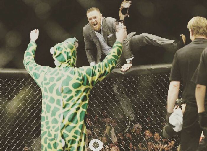 Meet Lorenz Valentino, The Friend Of Celebrities With The Help Of Photoshop (44 New Pics)