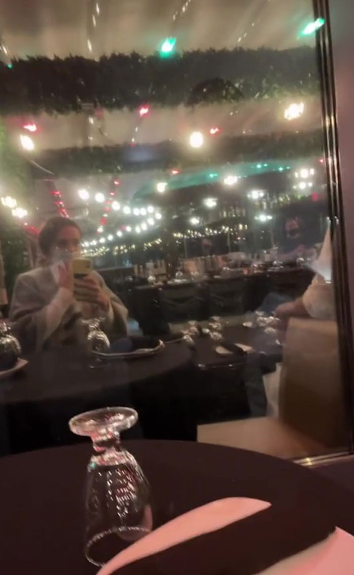 Lady Shows Tiktok How She Settled In An AirBnB Only To Discover Her Window Was A One-Way Mirror Into A Restaurant Lady Shows Tiktok How She Settled In An AirBnB Only To Discover Her Window Was A One-Way Mirror Into A Restaurant