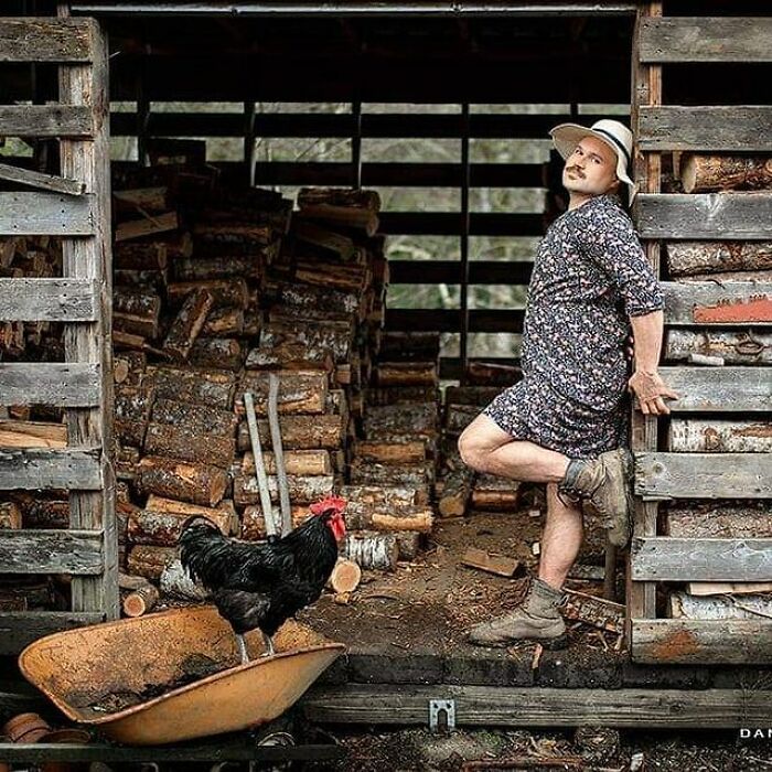 This 'Chicken Daddies' Calendar Will Make Your Day (25 Pics)