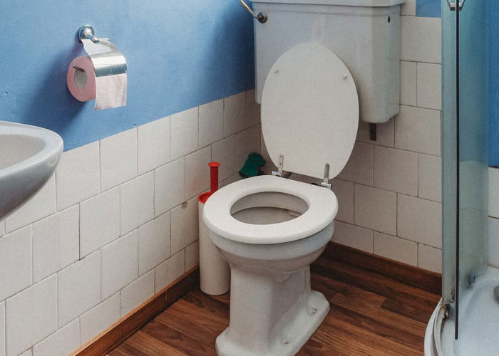 30 Unusual And Disturbing Things These People Saw At Someone Else's House