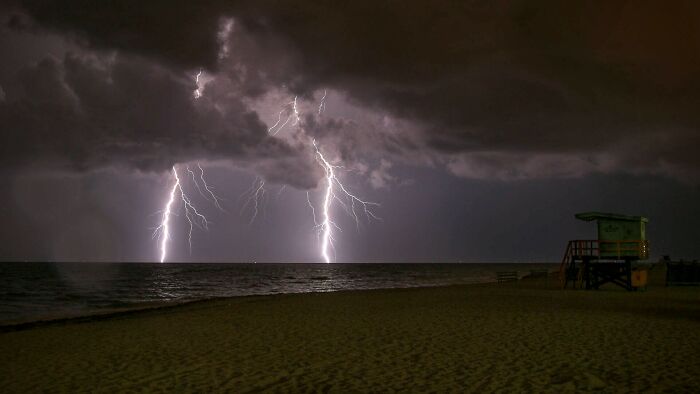 Objections At Weddings Actually Happen In Real Life And Here Are 30 Stories That Folks In This Online Group Shared