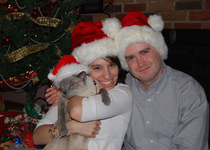 Someone In This Online Group Asked, “What’s Your ‘That’s Why I Don’t Go Home For The Holidays’ Story?” And 30 Folks Delivered