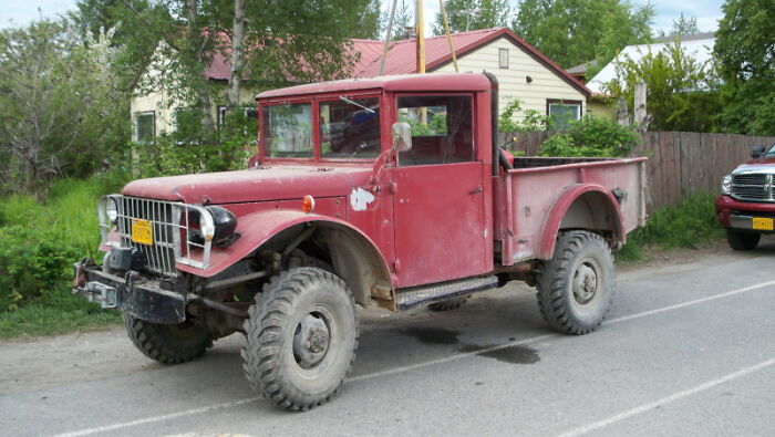 30 Answers Folks In This Online Group Had To The Question “What Is Something That Is Illegal But Isn’t Wrong Ethically?”