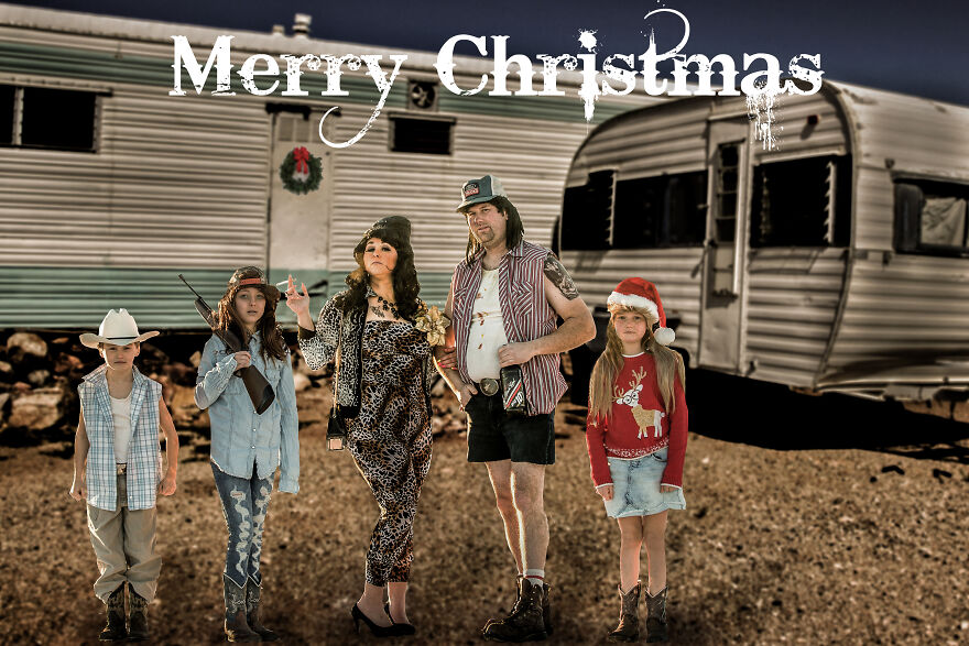 10 Years The Preece Family Has Taken Awkward Christmas Photo That Are So Bad You Love Them 10 Years The Preece Family Has Taken Awkward Christmas Photo That Are So Bad You Love Them