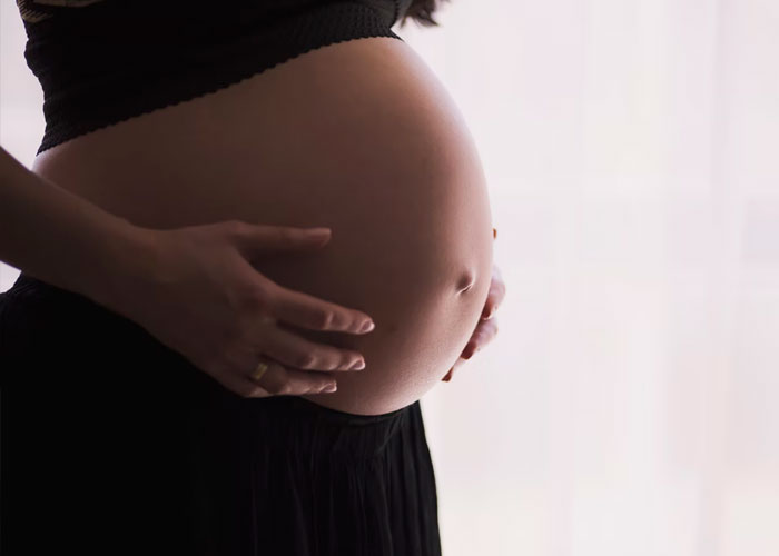 35 People Share The Wildest Things They Witnessed In The Baby Delivery Room