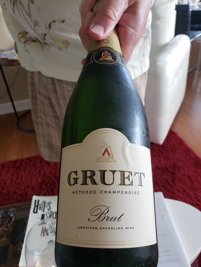 Someone In This Online Group Asked "What Last-Minute Gift For Christmas Is Always A Winner?", 30 Folks Delivered