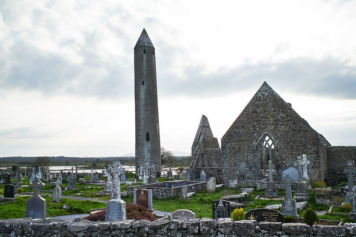 People Online Are Naming Things Folks Should Stop Glamorizing, And Here Are 36 Spot-On Answers