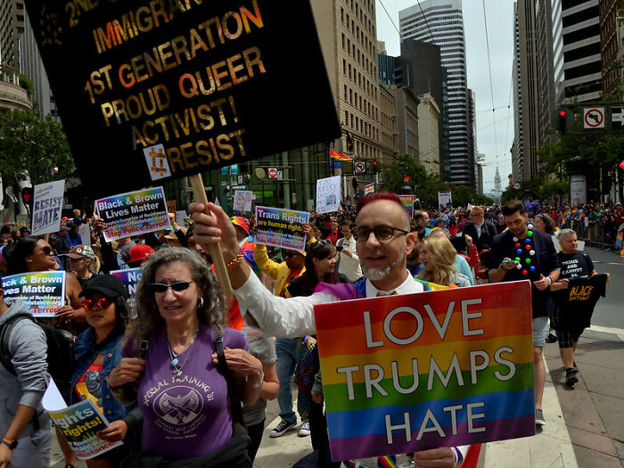 “I Realized I Was Gay”: 29 Men In This Online Group Who Came Out Later In Life Share What Was Their Turning Point