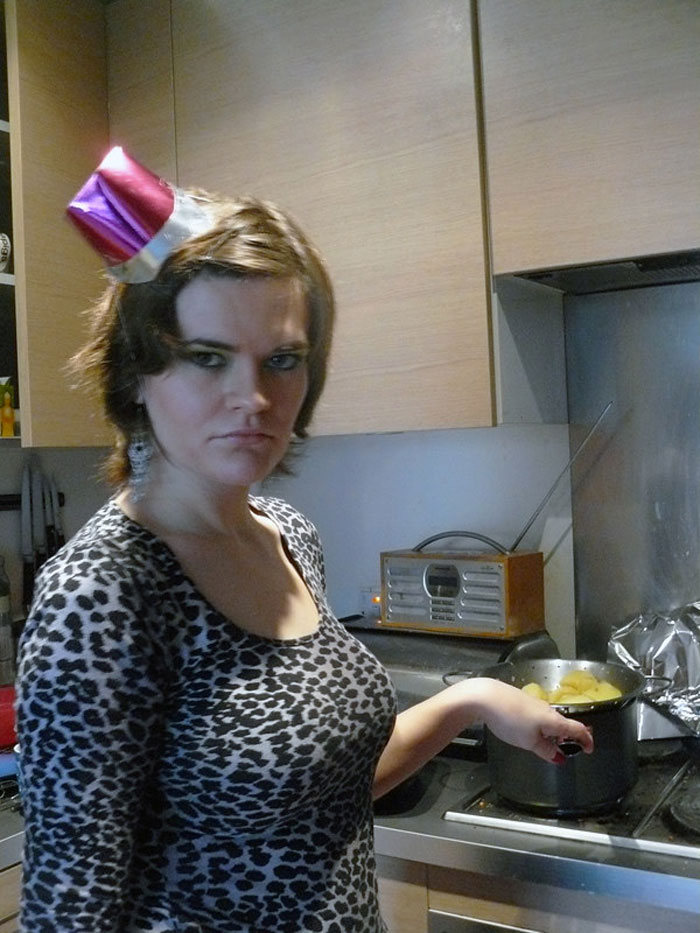 Alguien en este grupo online preguntó: "¿Cuál es tu historia de "por eso no voy a casa en Navidad"? Y 20 personas respondieron