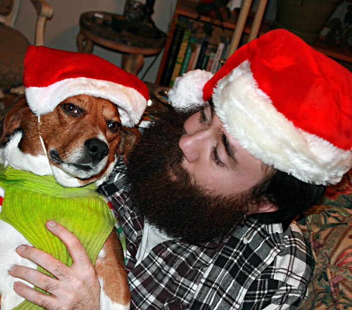 Someone In This Online Group Asked, “What’s Your ‘That’s Why I Don’t Go Home For The Holidays’ Story?” And 30 Folks Delivered