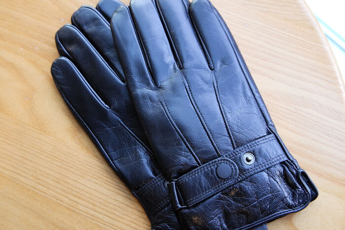 30 Of The Worst Christmas Gifts People Ever Received, As Shared In This Online Group