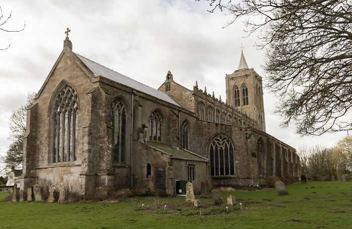 Someone Online Asked, ‘What Do People Pretend Is In The Bible But Is Absolutely Not In The Bible?’ And 25 People Delivered