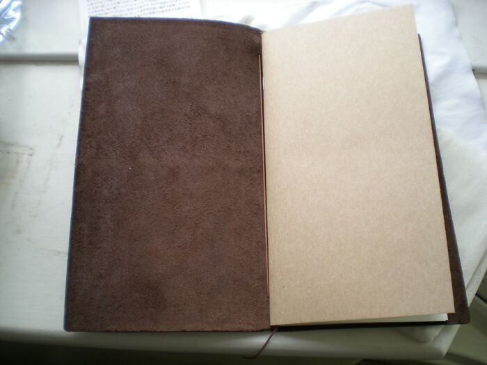 Someone In This Online Group Asked "What Last-Minute Gift For Christmas Is Always A Winner?", 30 Folks Delivered