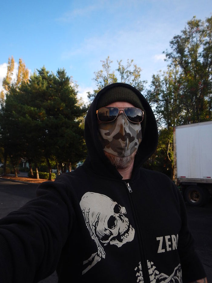 Covid May Be The First Reason People Started Wearing Face Masks, But People In This Online Group Discovered 30 More Advantages Of Them