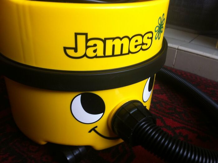 Someone In This Online Group Asked "What Last-Minute Gift For Christmas Is Always A Winner?", 30 Folks Delivered