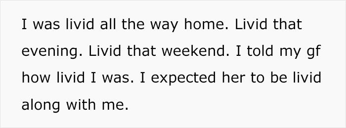 Folks Online Share Similar Stories After Guy Tells How He Understood His ‘Cheap’ $15 Company Christmas Gifts Were Actually Bought By Manager Folks Online Share Similar Stories After Guy Tells How He Understood His ‘Cheap’ $15 Company Christmas Gifts Were Actually Bought By Manager