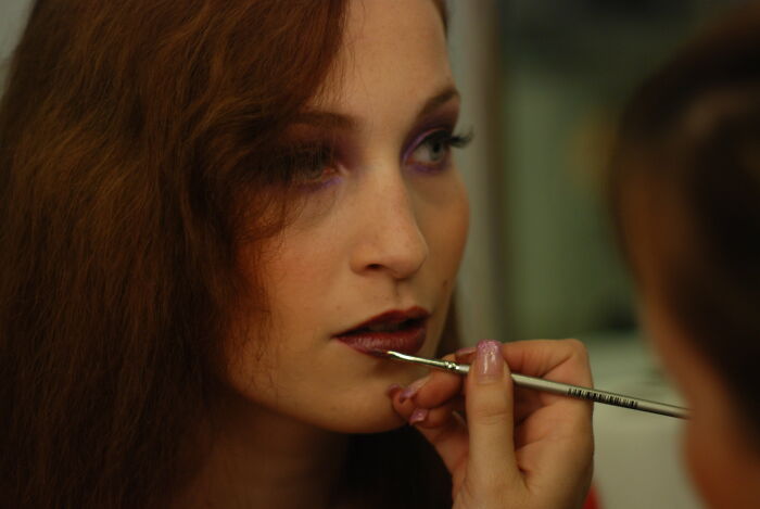 30 People Online Answer "What Are Some Of The 'Guy Code' And 'Girl Code' Unwritten Rules That You Always Follow?"