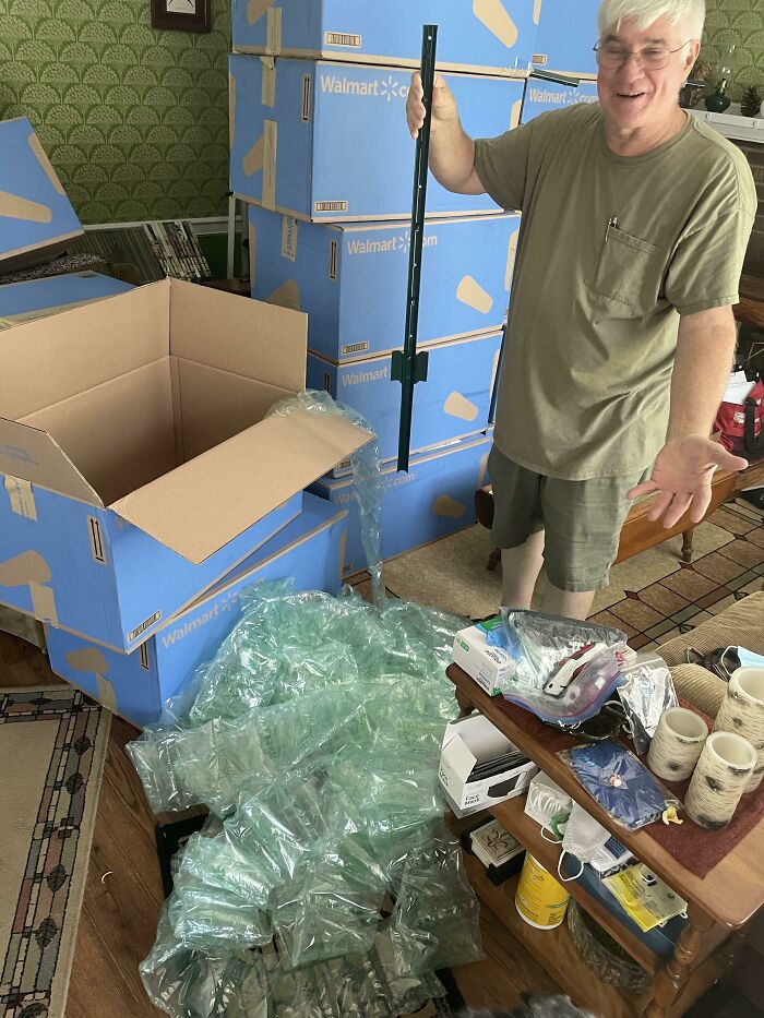 My Father Ordered 15 Fence Posts… Legends Tell Of A Second Truck, Out There Somewhere Going To Deliver The Last One