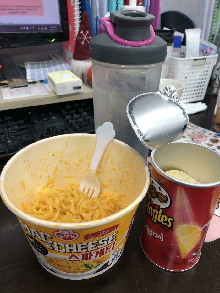 Christmas Eve Feast When You're Working Second Shift In A Korean Academy