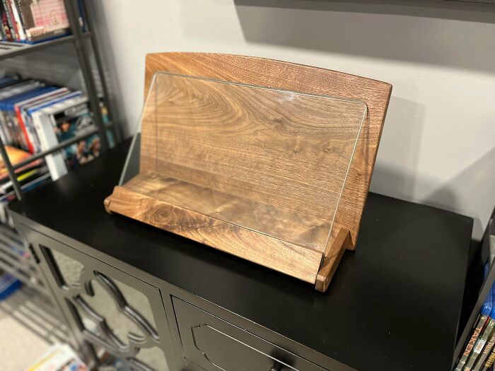 5 Year Anniversary Is Wood, So I Made A Gift For My Wife To Use While She Bakes