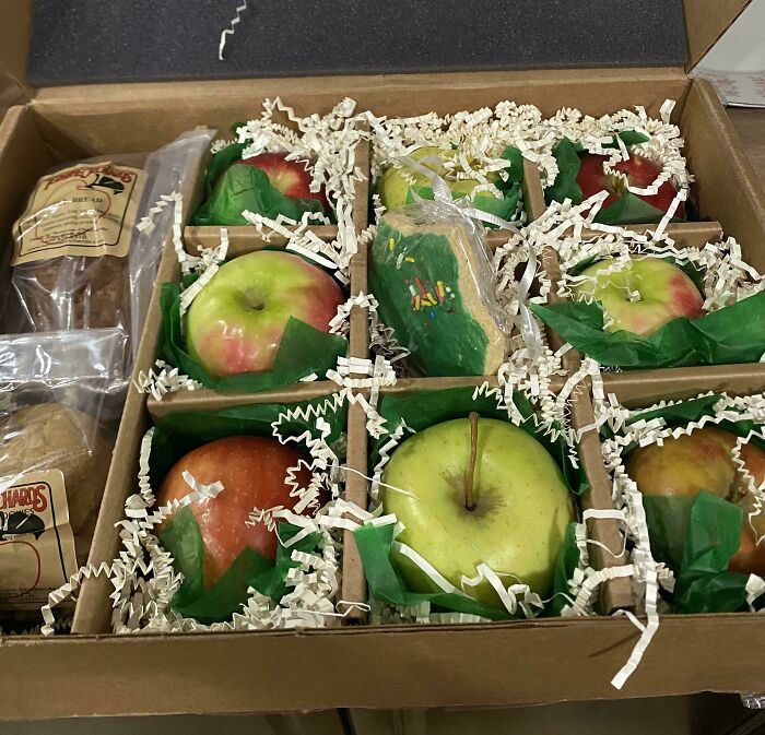 Got My Holiday Bonus!!!!