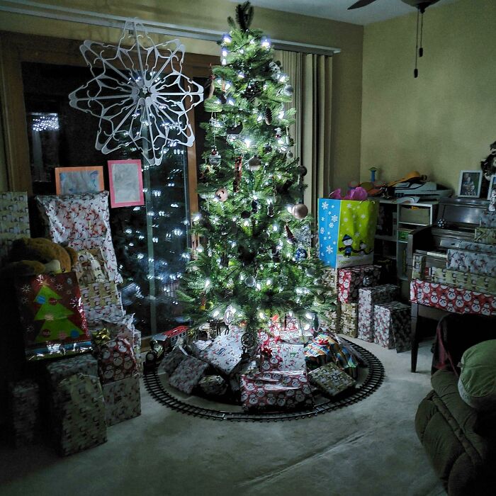 Wife And I Work In The Health Field And Haven't Been Home Much This Year So We Budgeted More For The Kids As A Thank You For Being So Understanding. Merry Christmas