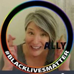 ionapinkmoxie avatar