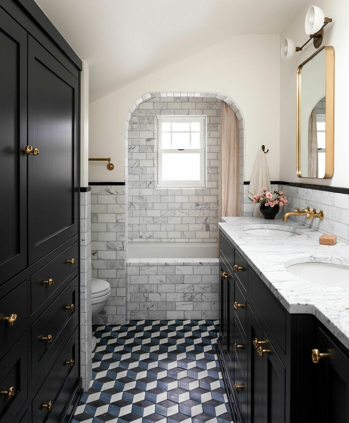 Renovated Bathroom Clad With Marble Tiles In Ravenna, Seattle, Washington