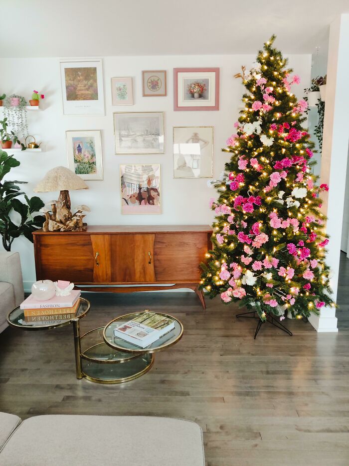 I Added Artificial Flowers To My Xmas Tree This Year Any Thoughts? P.s. Still Searching For A Thrifted Pink Tree Skirt & A New Rug!