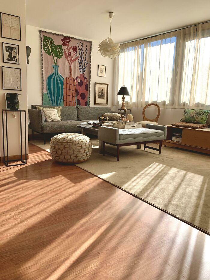 ¡Mi sala de estar! Estoy muy orgullosa