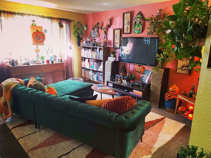 Got A New Sofa. I Think It Looks Pretty Good!