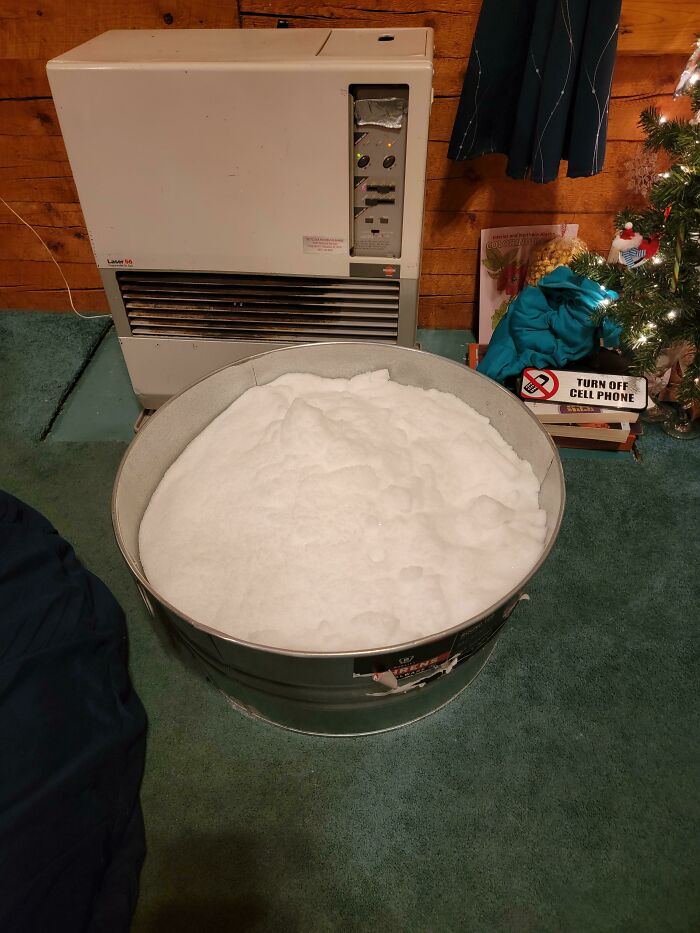 My Car Doesn't Start When It's Below -30F, It's Been That Cold For Days, And I Don't Have Running Water. I'm Finally Getting Desperate Enough To Melt Snow For A Bath