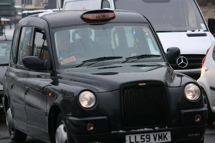 Estas 20 personas tuvieron un presentimiento que acabó salvándoles la vida y compartieron sus historias en este grupo en línea