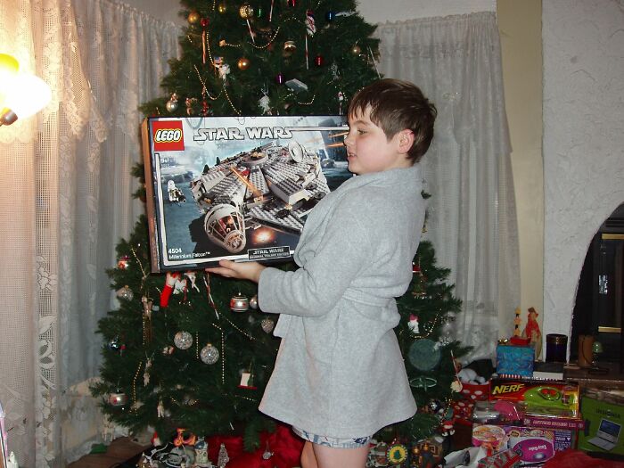 Someone In This Online Group Asked "What Last-Minute Gift For Christmas Is Always A Winner?", 30 Folks Delivered